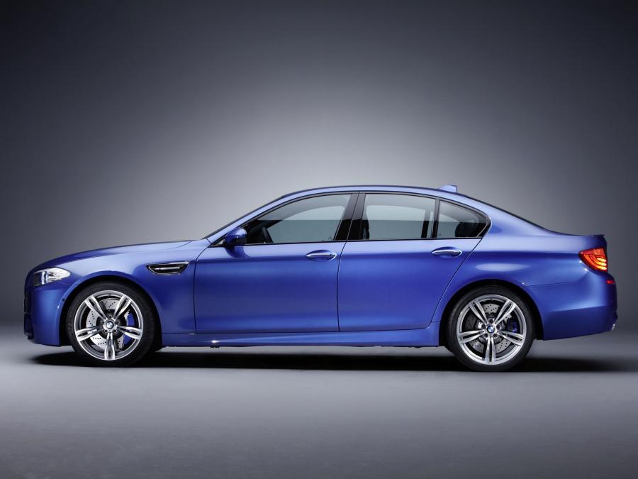  BMW M5 2011 года  (фото 12 из 344)